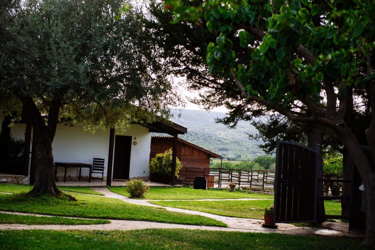 Villa Pantalica Ranch Agriturismo Siciliano Sortino Exterior foto